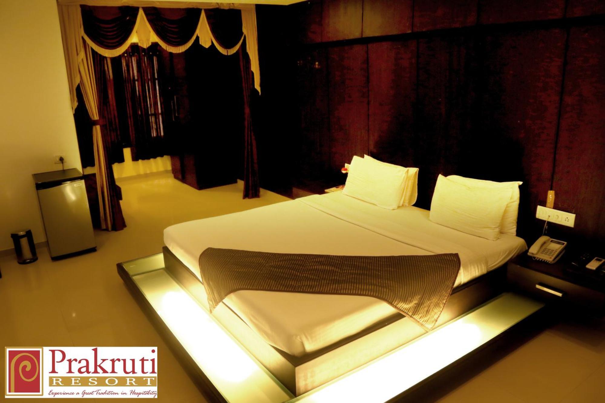 ואדודרה Prakruti Resort מראה חיצוני תמונה