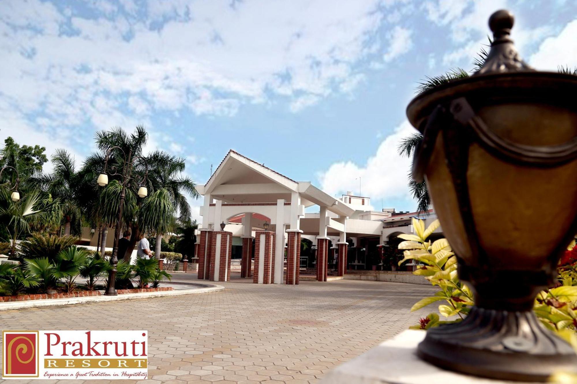 ואדודרה Prakruti Resort מראה חיצוני תמונה