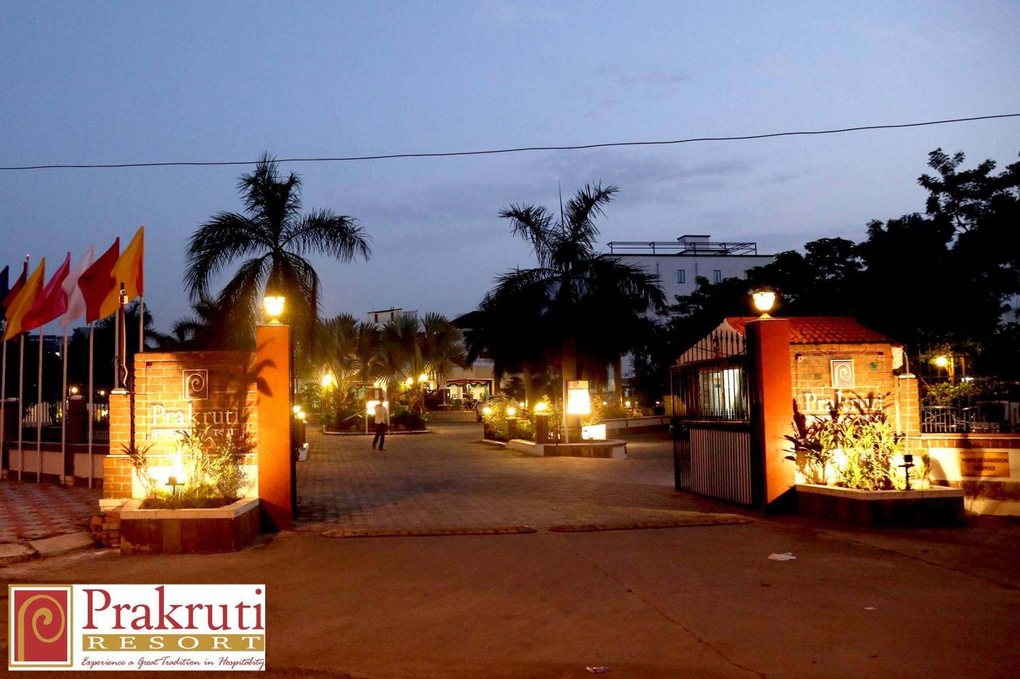 ואדודרה Prakruti Resort מראה חיצוני תמונה